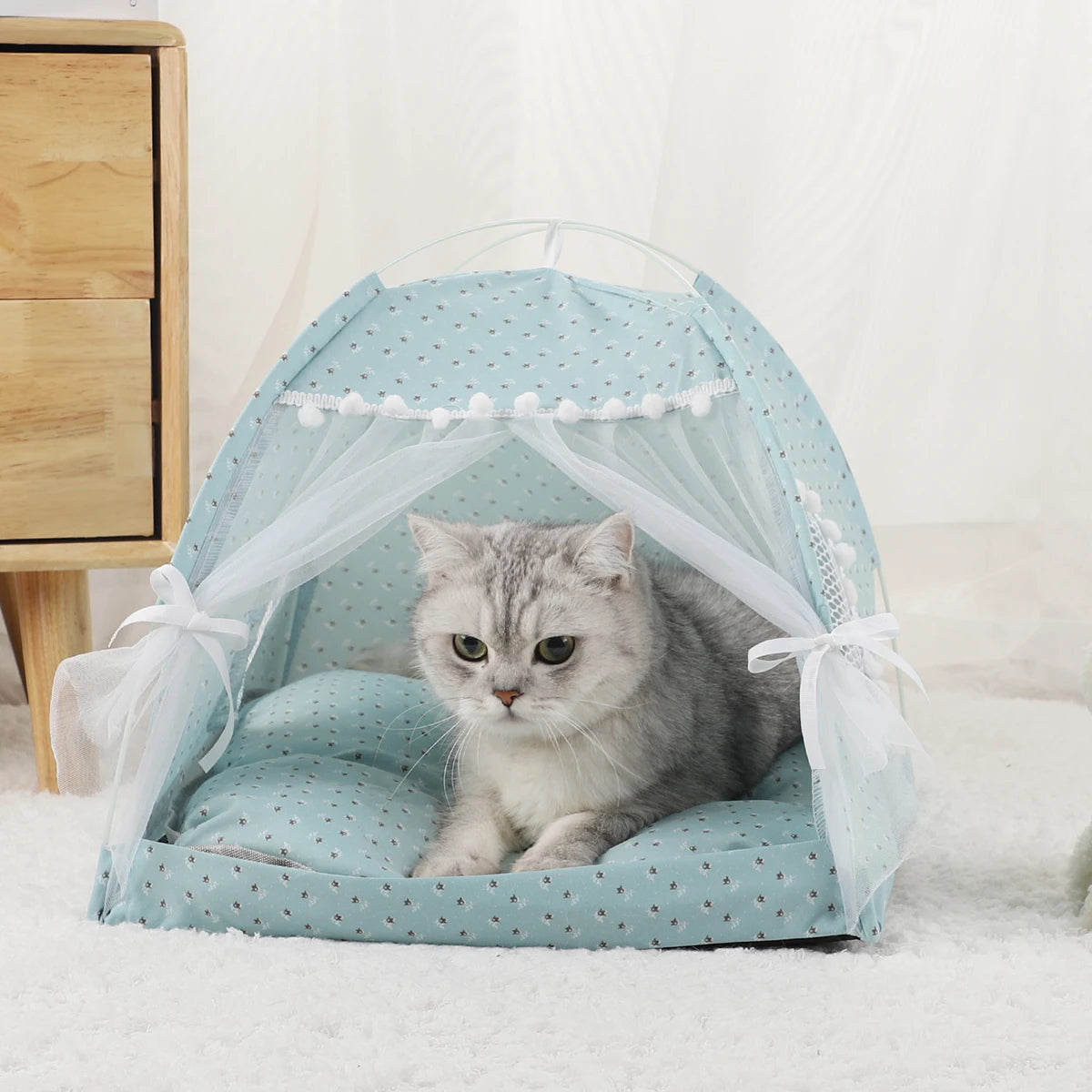 Pet Tent Bed – Clamshell Winter Cat House with Warm Cushions