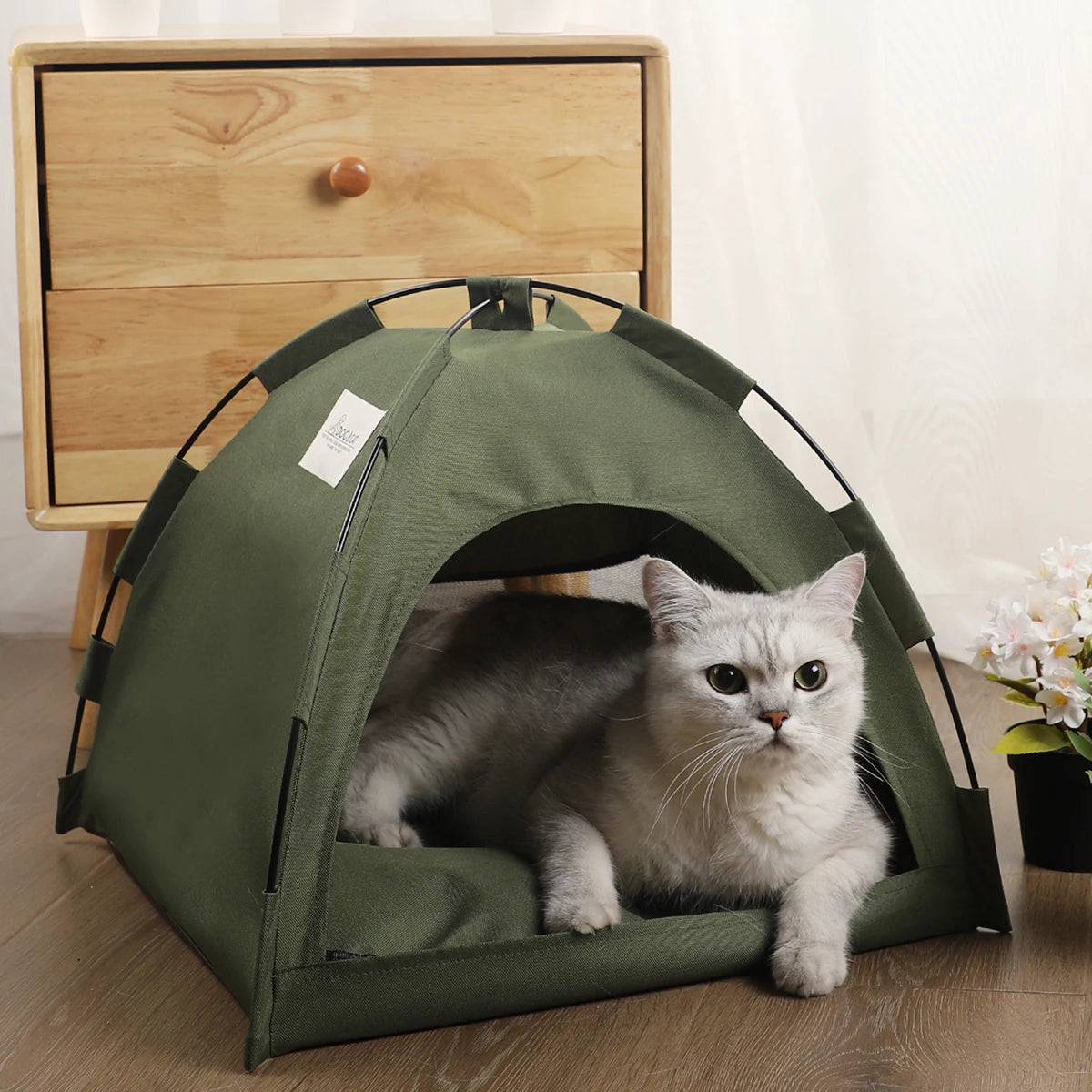 Pet Tent Bed – Clamshell Winter Cat House with Warm Cushions