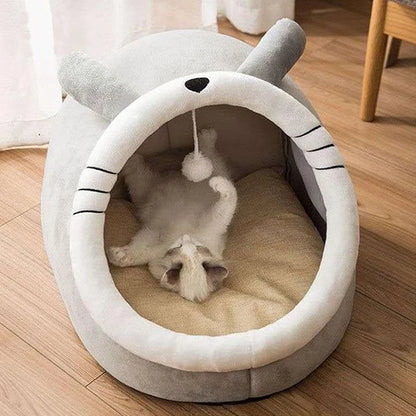 CozyNest Deep Sleep Cat Bed – Foldable Cartoon Cave Design